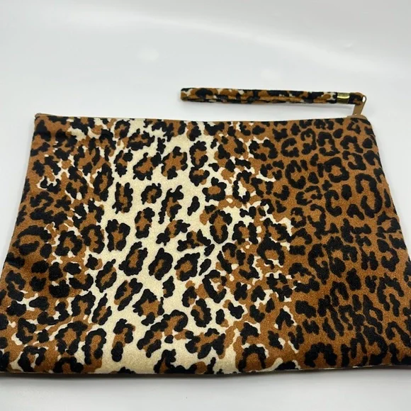 Vtg Huge Leopard Print Velvet Clutch with Wrist Strap - Picture 2 of 8